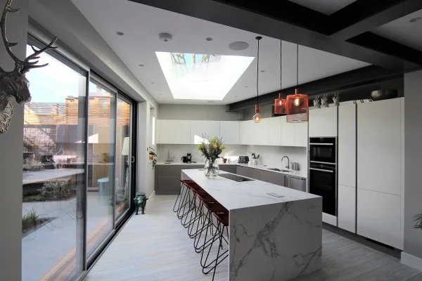 mesa porcelanato liquido