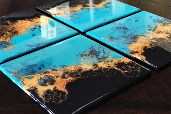 quatro mesas resinados