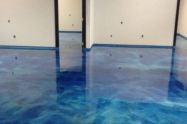 piso azul com resina liquida 